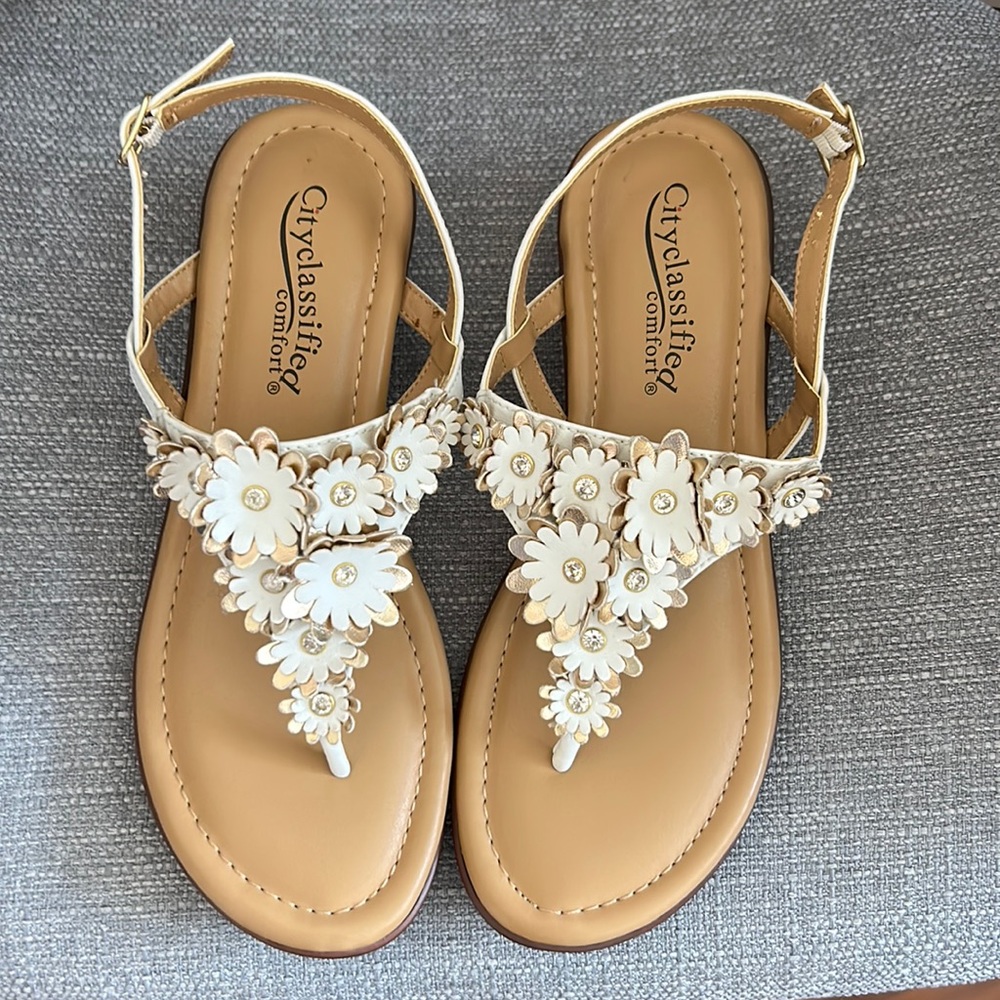 Cityclassified comfort sandals, Size 7, never worn